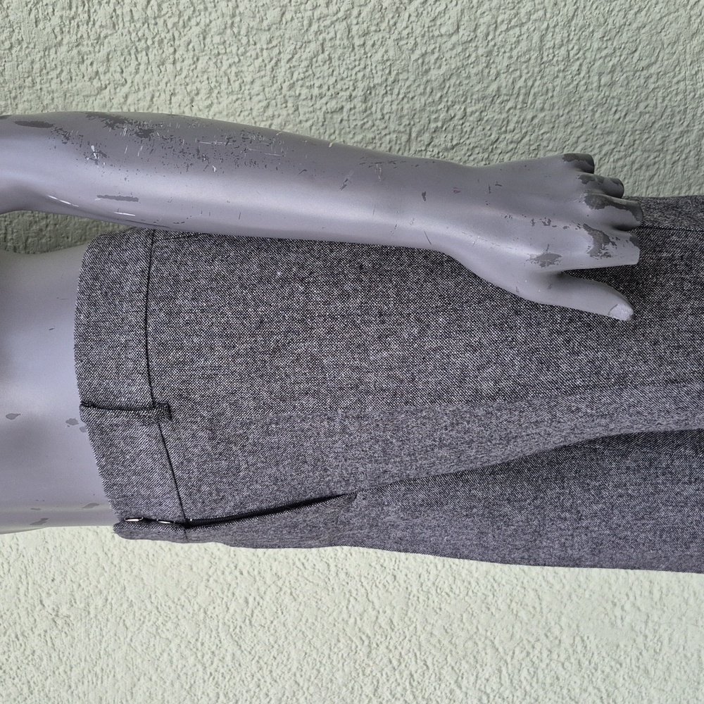 Ann Taylor Signature (Indonesia) Wool Blend Flat Front Trousers W/Ticket Pocket